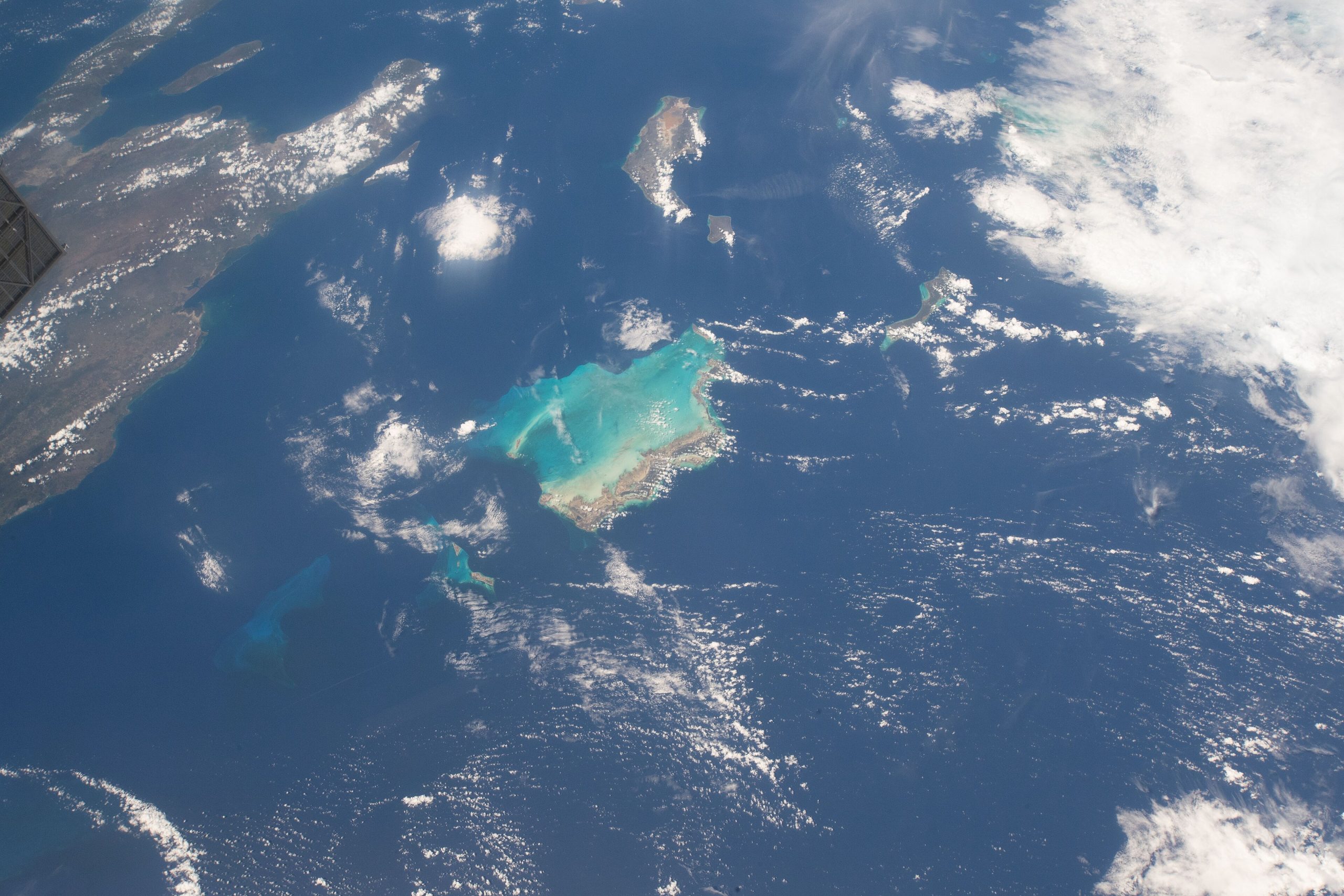 Turquoise Caribbean island beach