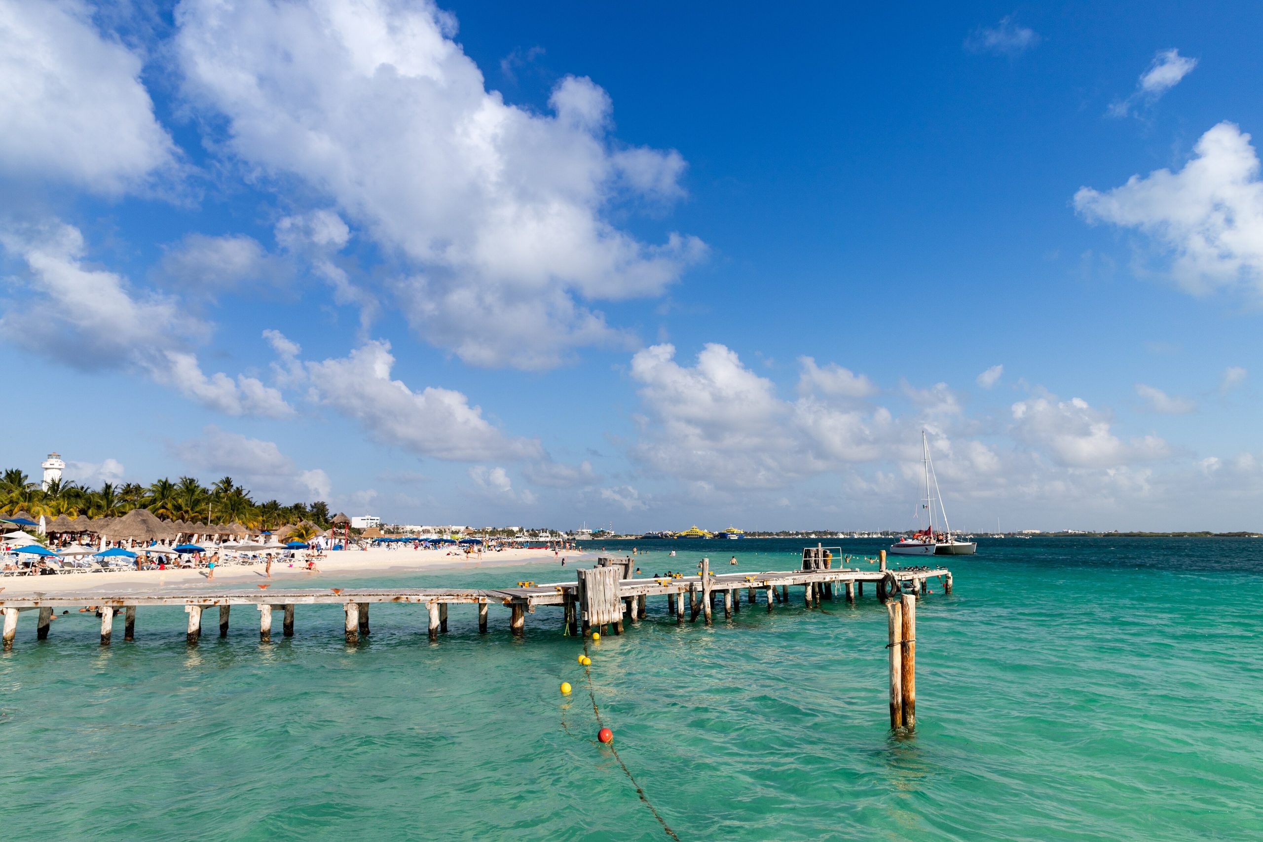 The turquoise Caribbean beach at Cancun